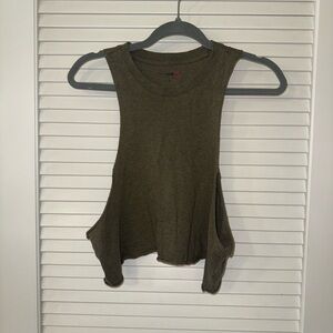 Reebok Women’s Tank Top – Size Large (Soft & Comfy)